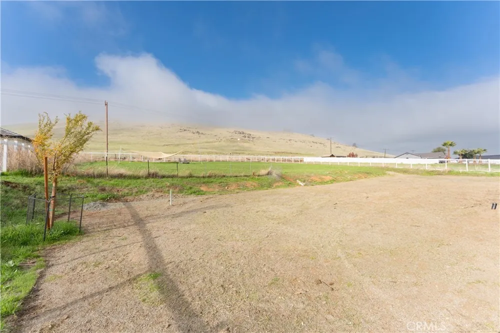 16605 Deer Creek Drive Springville, CA 93265