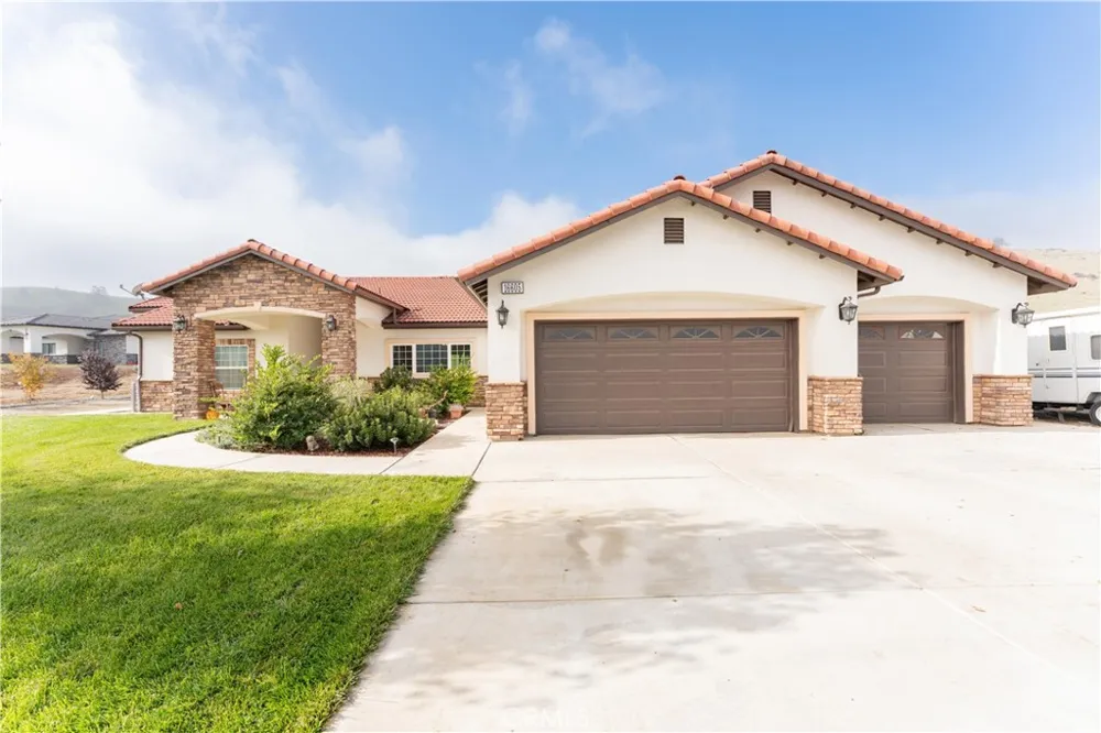 16605 Deer Creek Drive Springville, CA 93265