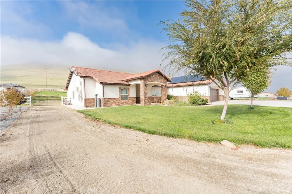 16605 Deer Creek Drive Springville, CA 93265