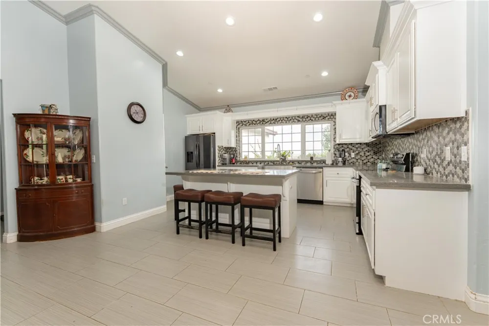 16605 Deer Creek Drive Springville, CA 93265
