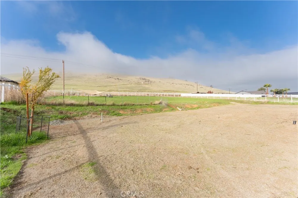16605 Deer Creek Drive Springville, CA 93265