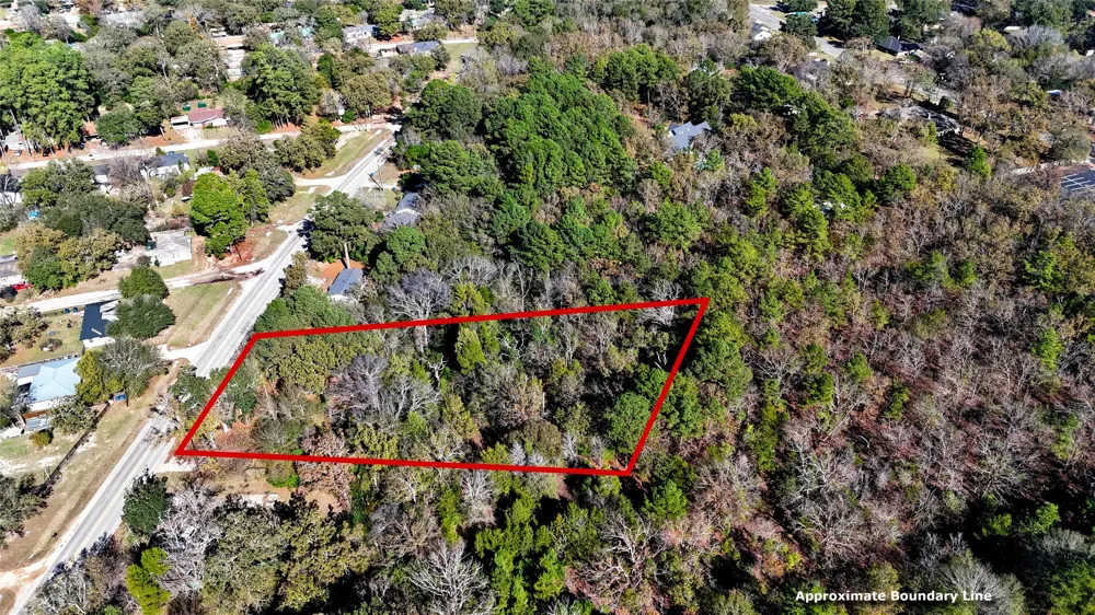 905 W Cayuga Drive Athens, TX 75751