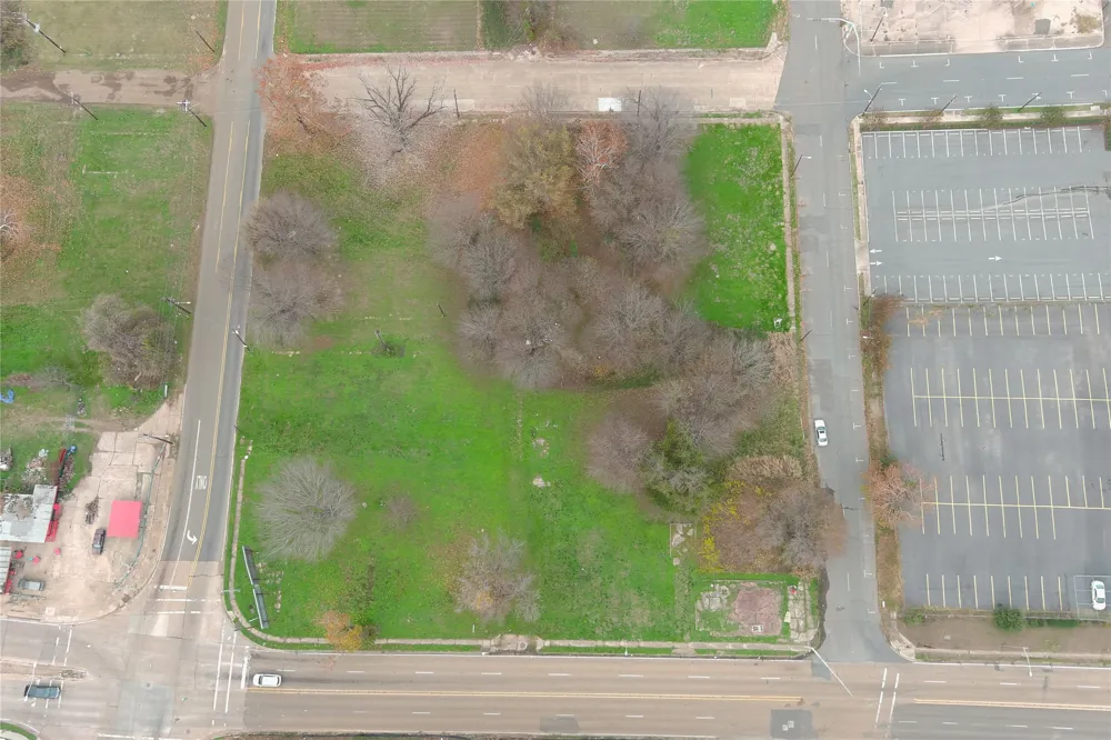 724 Fannin Street Shreveport, LA 71101