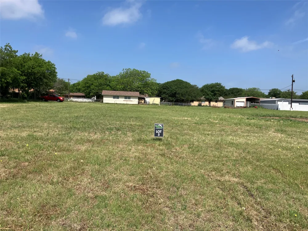 Hawk Street Dublin, TX 76446