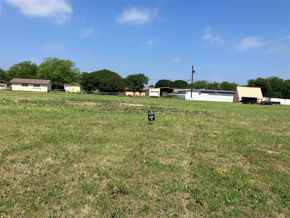 Hawk Street Dublin, TX 76446