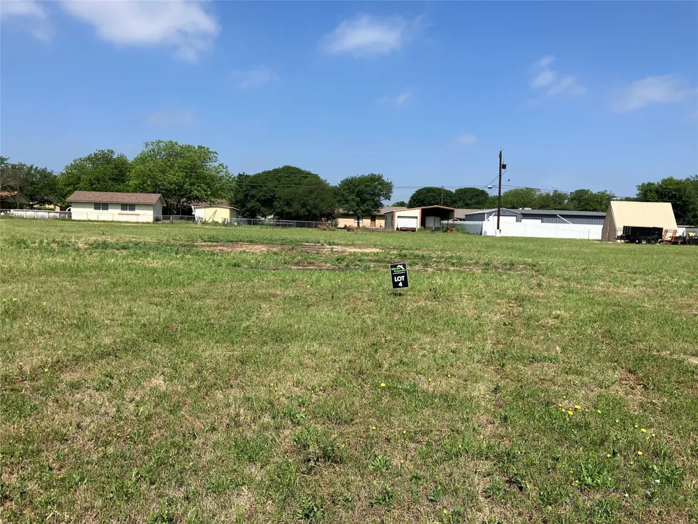 Hawk Street Dublin, TX 76446