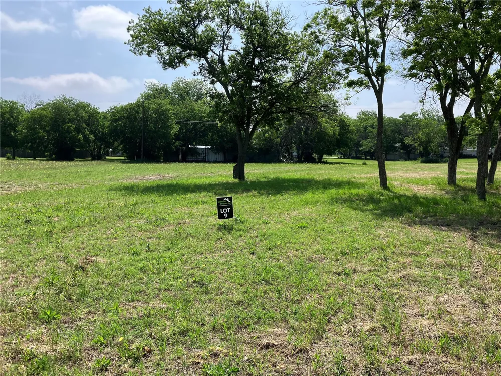 Hawk Street Dublin, TX 76446