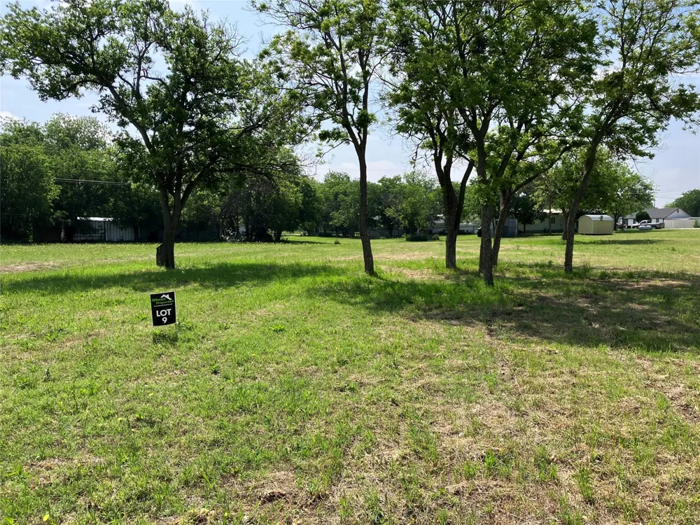 Hawk Street Dublin, TX 76446