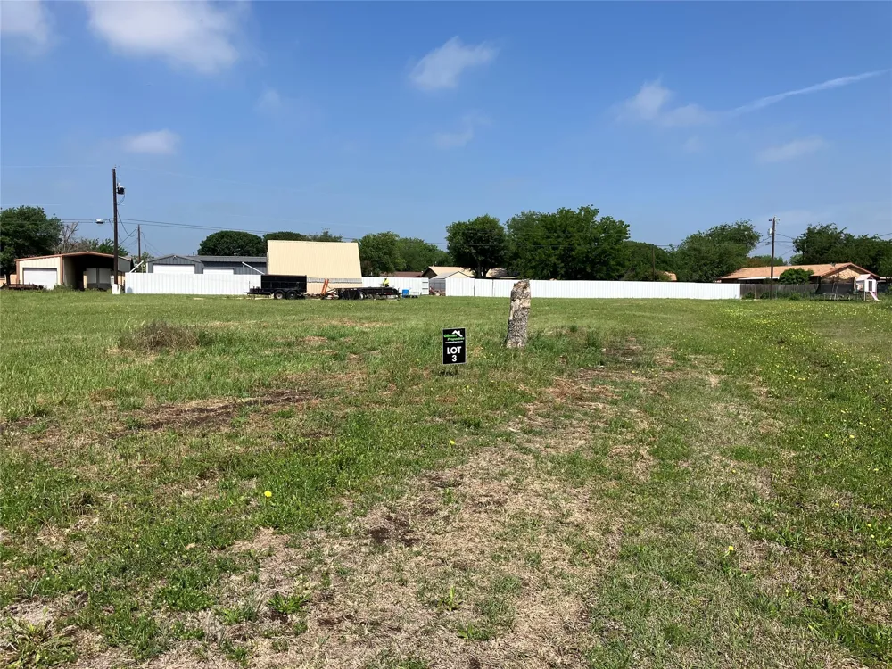 Hawk Street Dublin, TX 76446