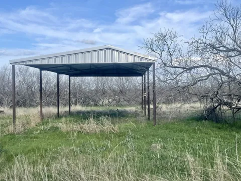 1594 County Road 1886