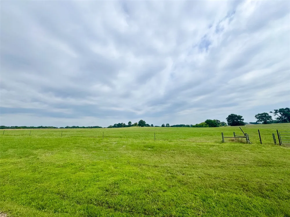 CR 2320 Pittsburg, TX 75686