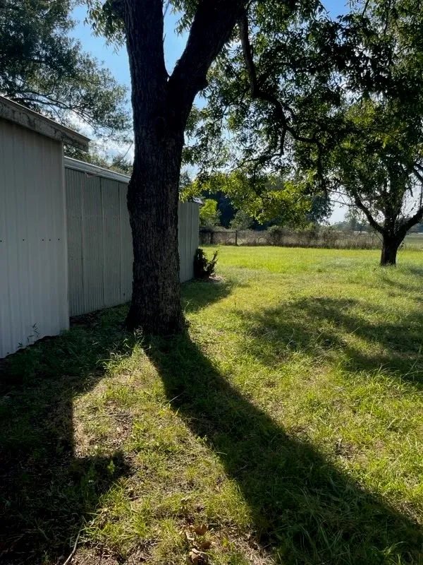 1001 S Fairway Street Fairfield, TX 75840