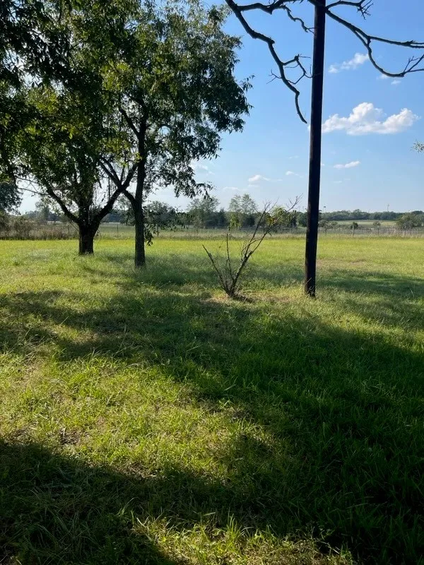 1001 S Fairway Street Fairfield, TX 75840