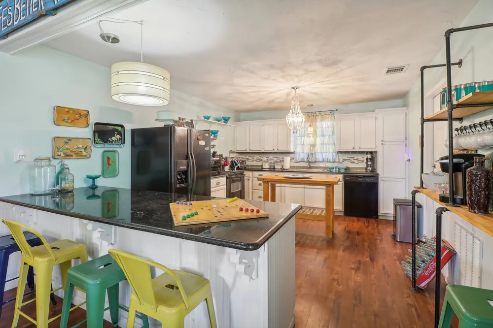 176 Bayside Circle Malakoff, TX 75148