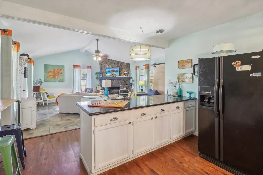 176 Bayside Circle Malakoff, TX 75148