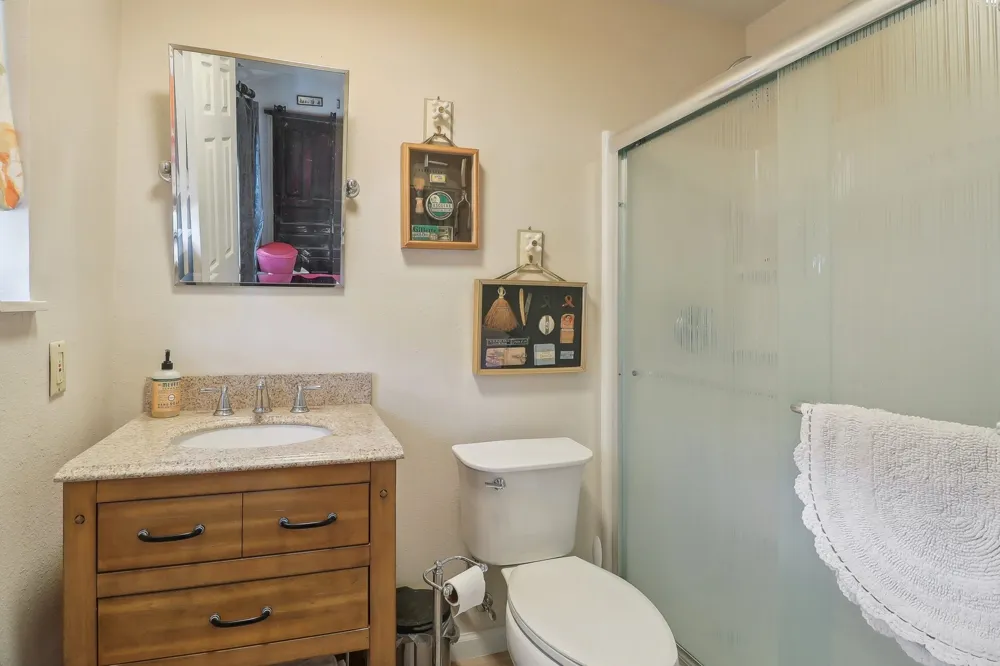 176 Bayside Circle Malakoff, TX 75148