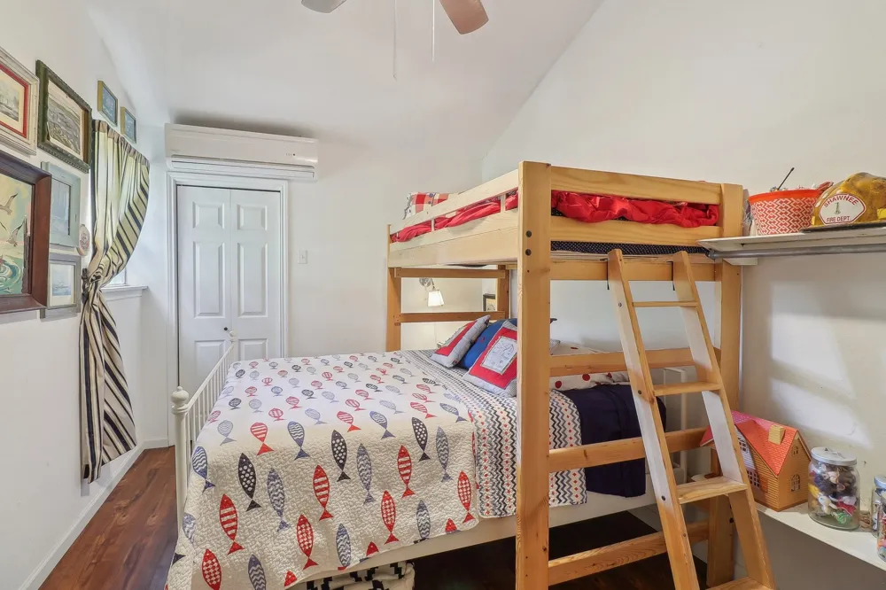 176 Bayside Circle Malakoff, TX 75148
