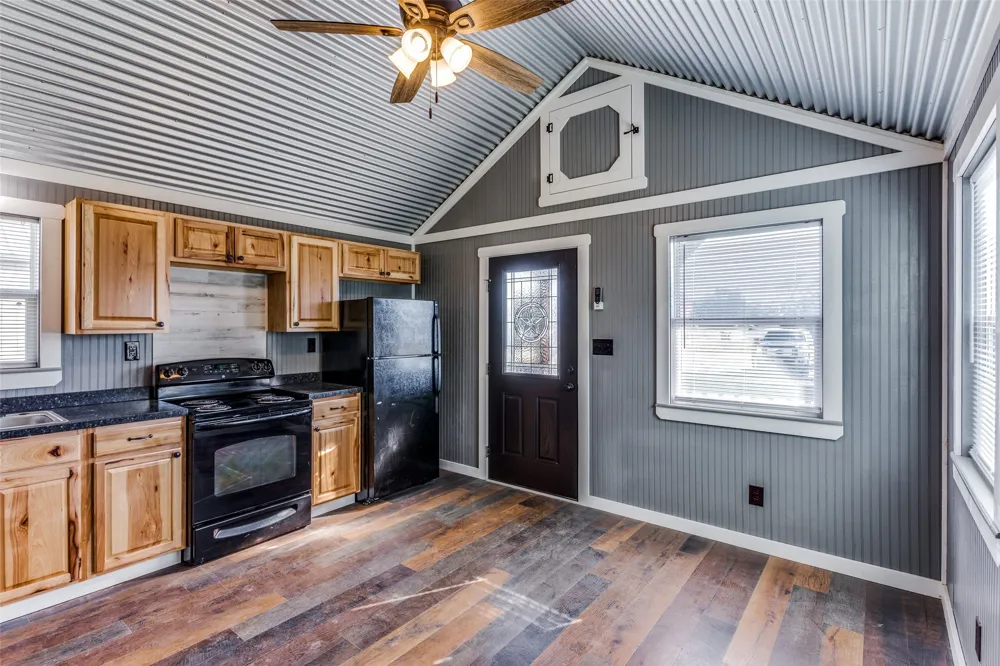 5001 Knob Hill Road #D2-D5 Azle, TX 76020