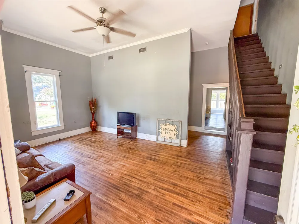 1210 Monroe Street Commerce, TX 75428