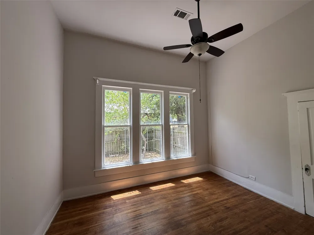1210 Monroe Street Commerce, TX 75428