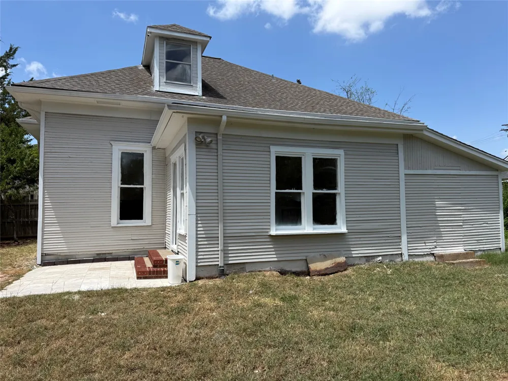 1210 Monroe Street Commerce, TX 75428