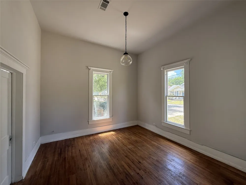1210 Monroe Street Commerce, TX 75428