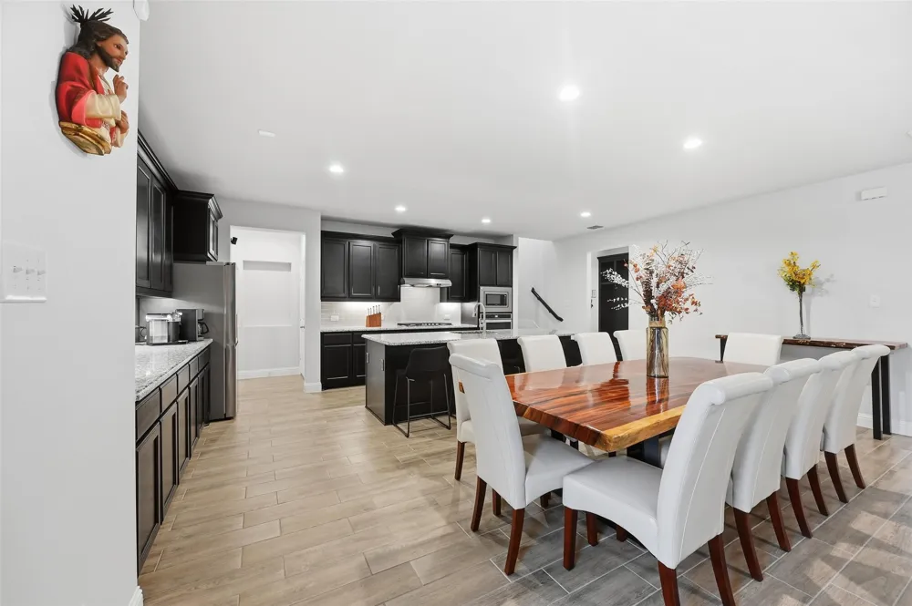 813 Comal Drive Mansfield, TX 76063