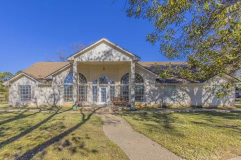 2622 Kendall Lane