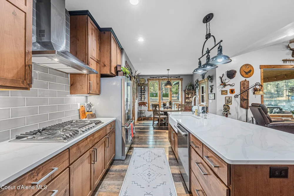 28615 Milan Road Chattaroy, WA 99003