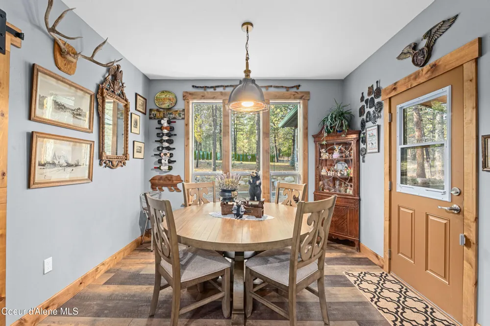 28615 Milan Road Chattaroy, WA 99003