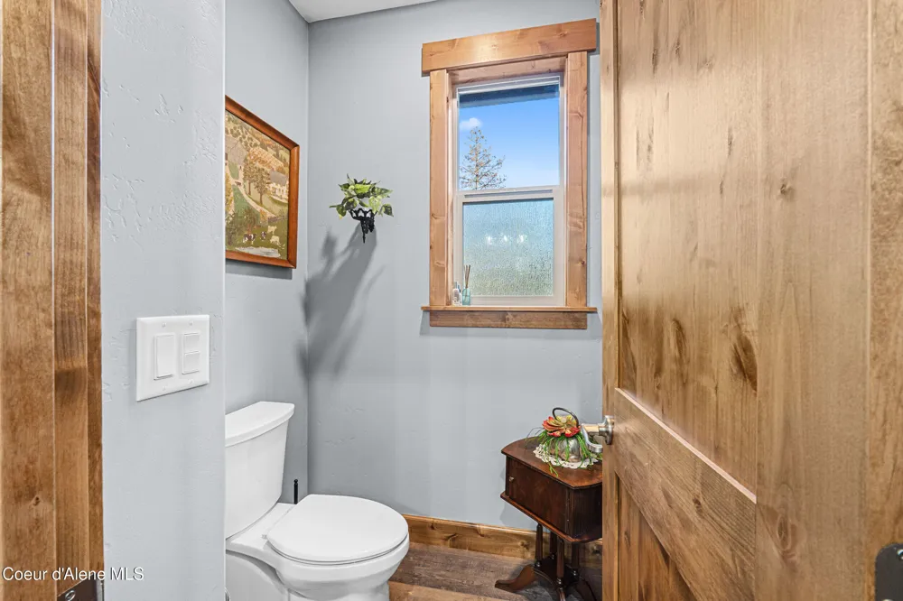 28615 Milan Road Chattaroy, WA 99003