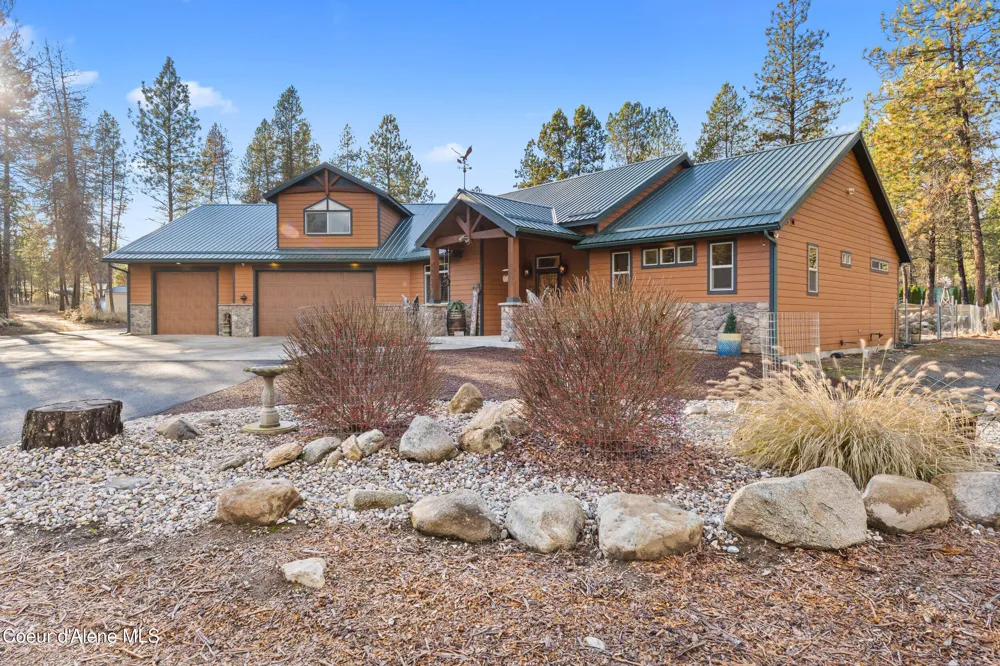 28615 Milan Road Chattaroy, WA 99003