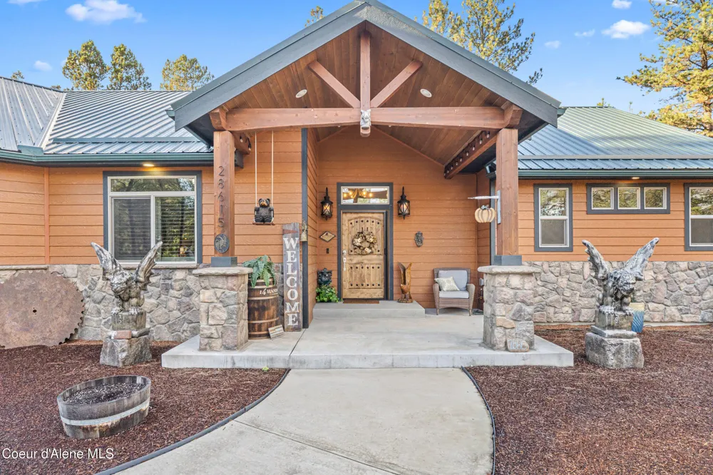 28615 Milan Road Chattaroy, WA 99003