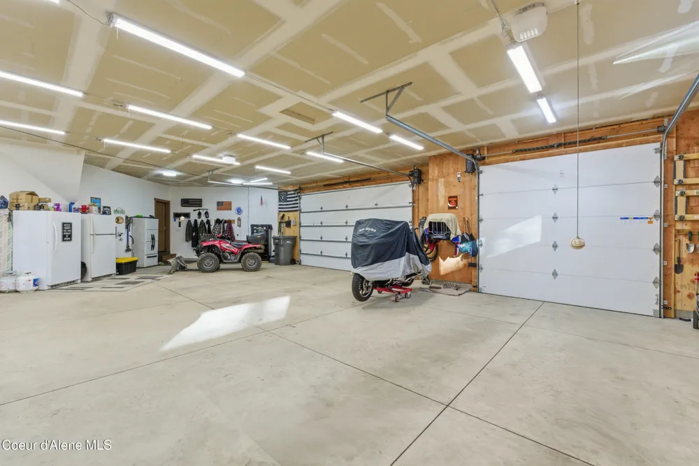 28615 Milan Road Chattaroy, WA 99003