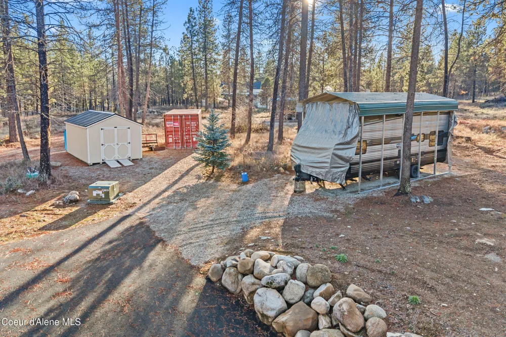 28615 Milan Road Chattaroy, WA 99003