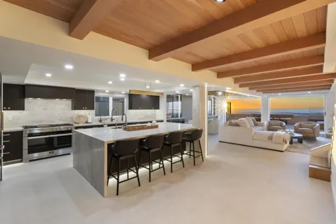 2016 Ocean Front