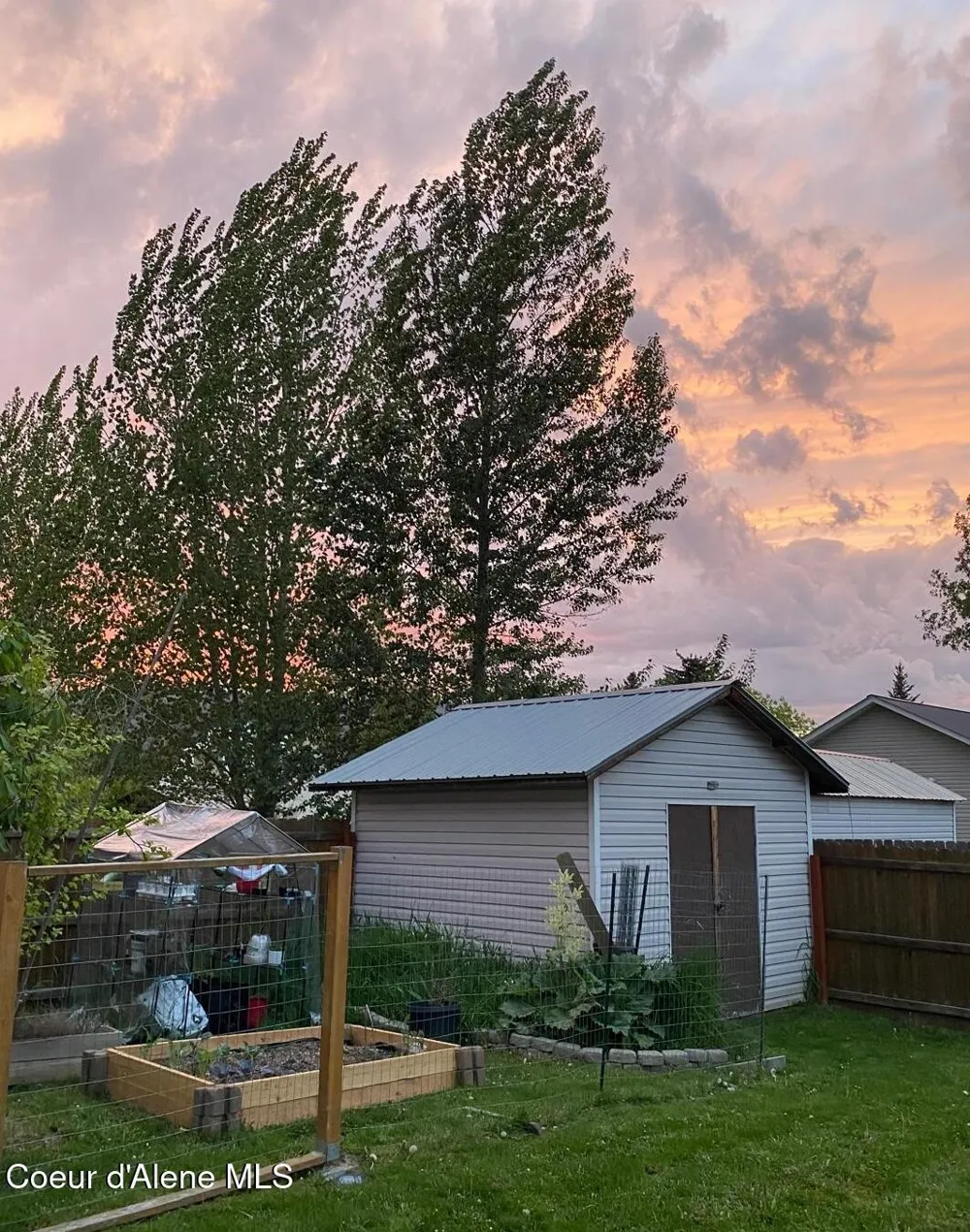 71 Schissler Lane Kootenai, ID 83840