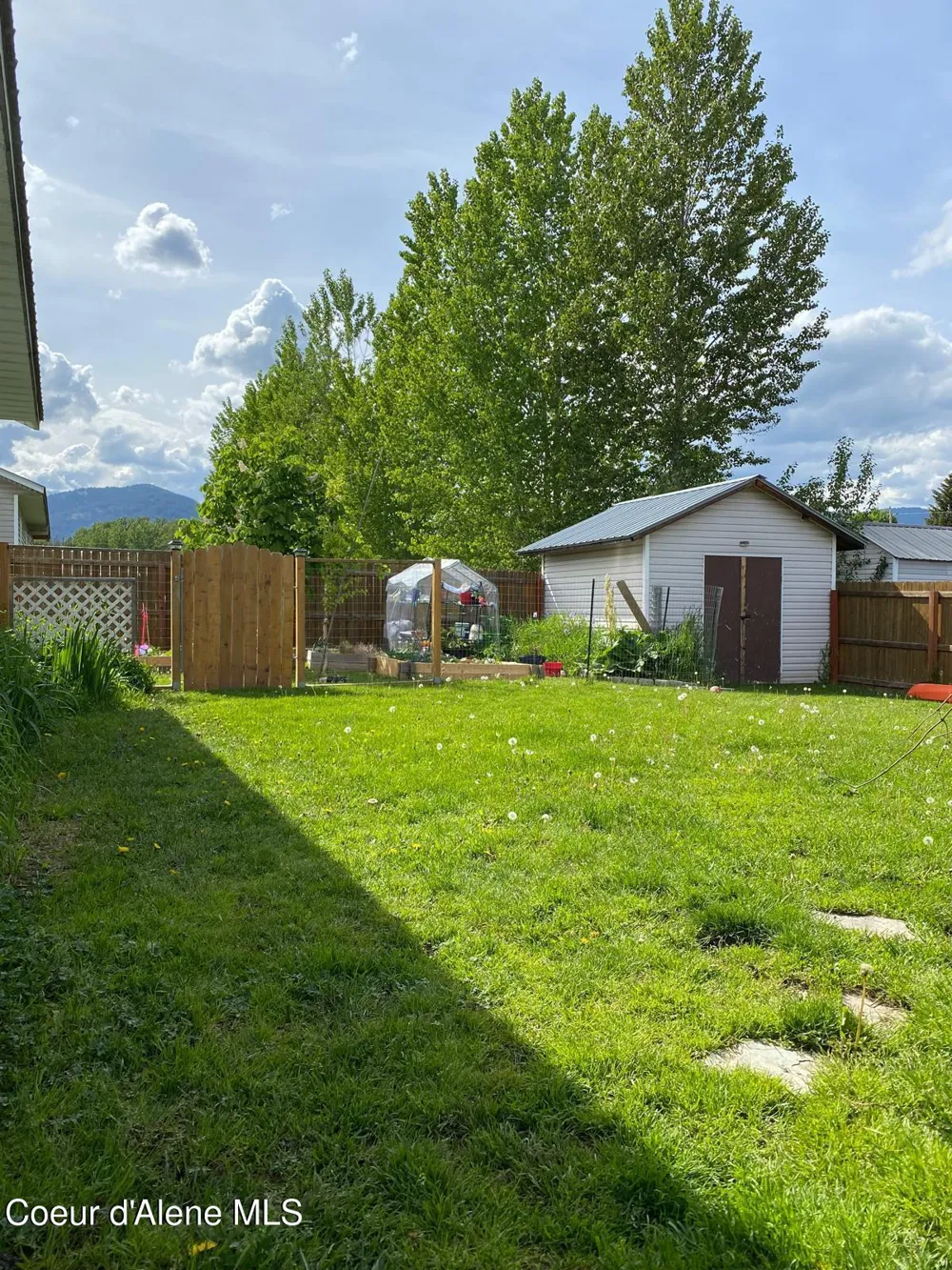 71 Schissler Lane Kootenai, ID 83840