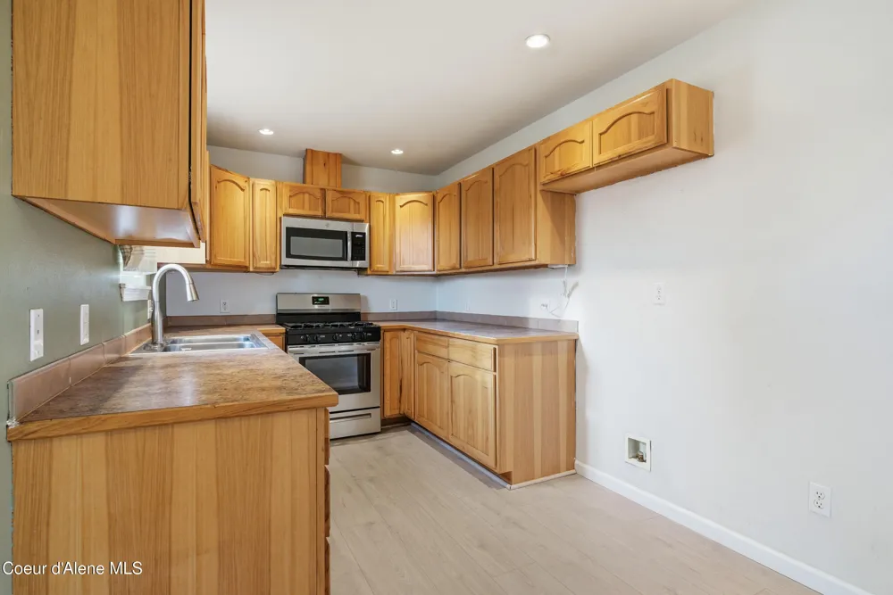 71 Schissler Lane Kootenai, ID 83840