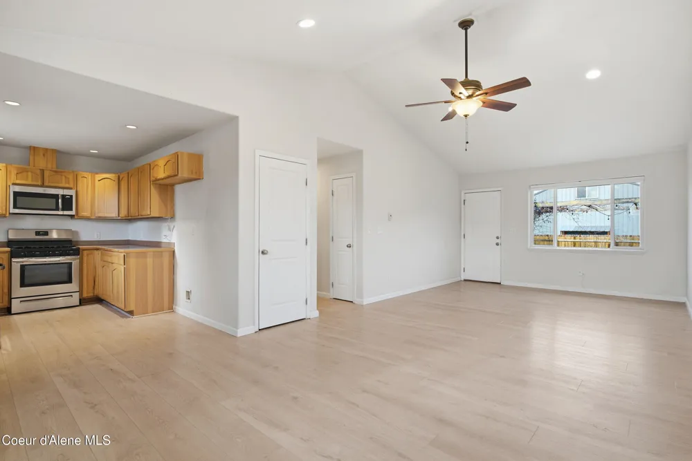 71 Schissler Lane Kootenai, ID 83840