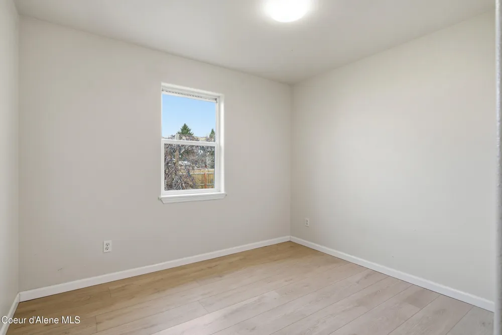 71 Schissler Lane Kootenai, ID 83840