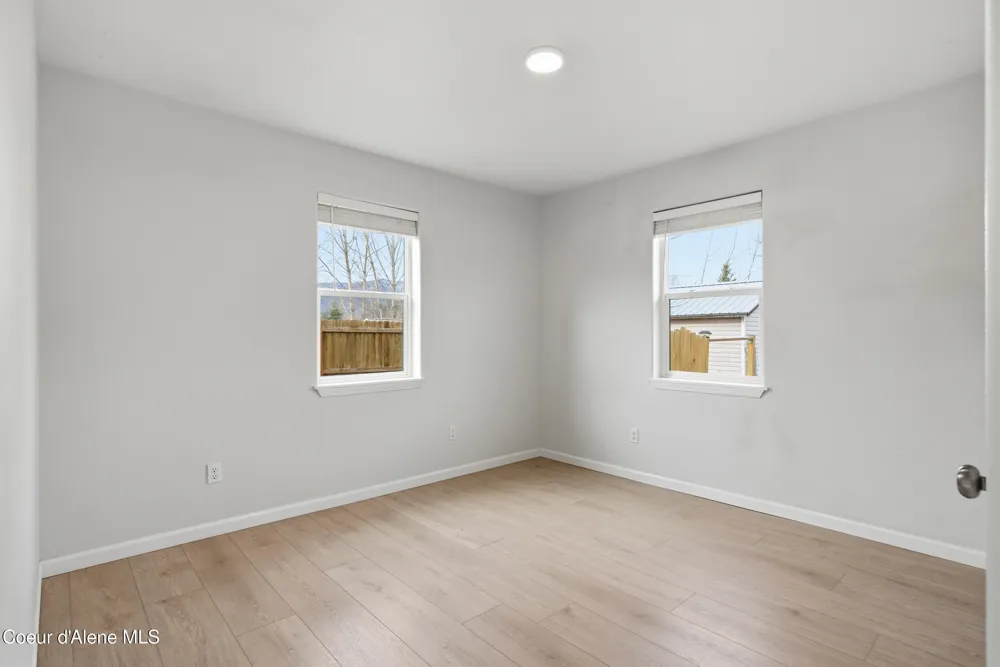 71 Schissler Lane Kootenai, ID 83840
