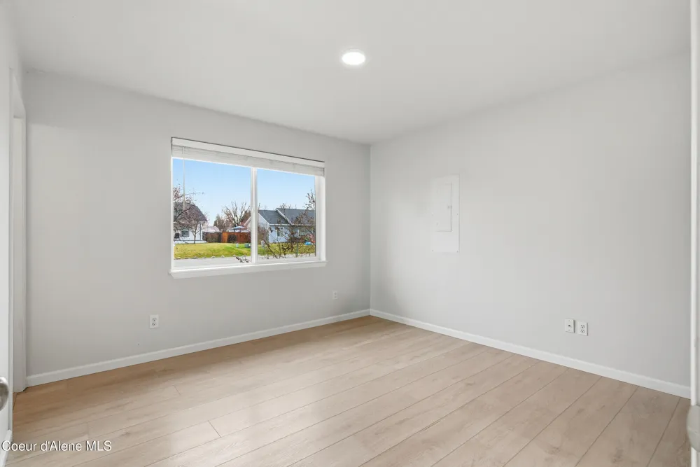 71 Schissler Lane Kootenai, ID 83840