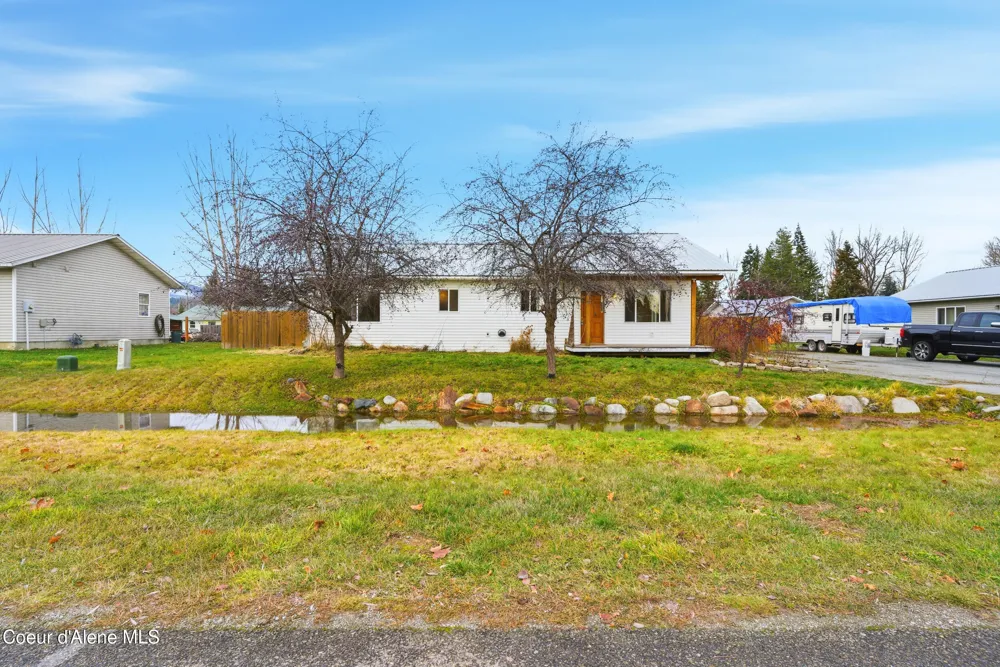 71 Schissler Lane Kootenai, ID 83840
