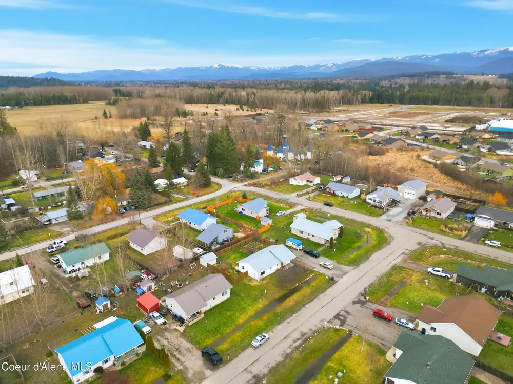 71 Schissler Lane Kootenai, ID 83840
