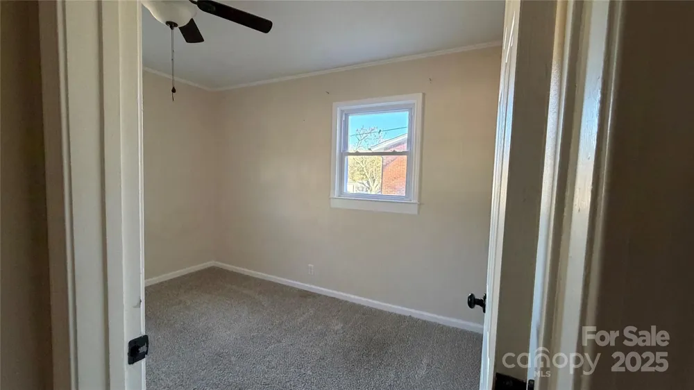 513 Holly Street Dallas, NC 28034
