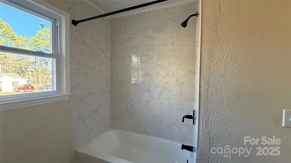 513 Holly Street Dallas, NC 28034