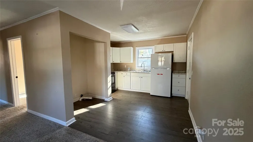 513 Holly Street Dallas, NC 28034