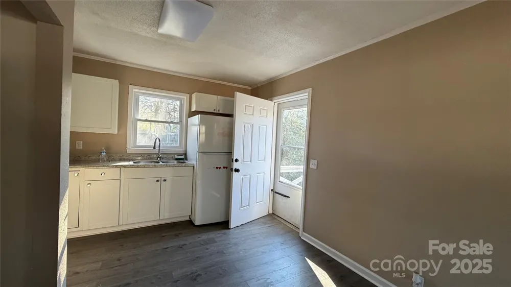 513 Holly Street Dallas, NC 28034