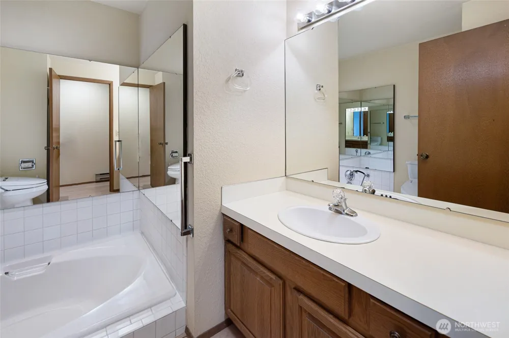 241 Warbass Way #A202 Friday Harbor, WA 98250